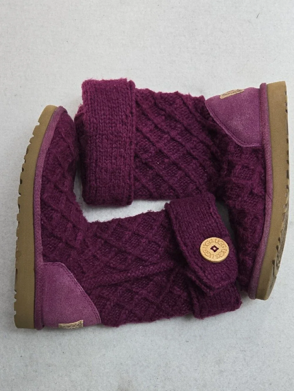 UGG Lattice Cardy Knit Boot Kids in a vibrant purple/plum shade